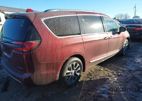 2021 Chrysler Pacifica Hybrid Pinnacle z USA, uszkodzony, nr VIN 2C4RC1N77MR590252